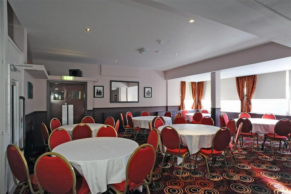 Hotel The Titan Clydebank Facilidades foto