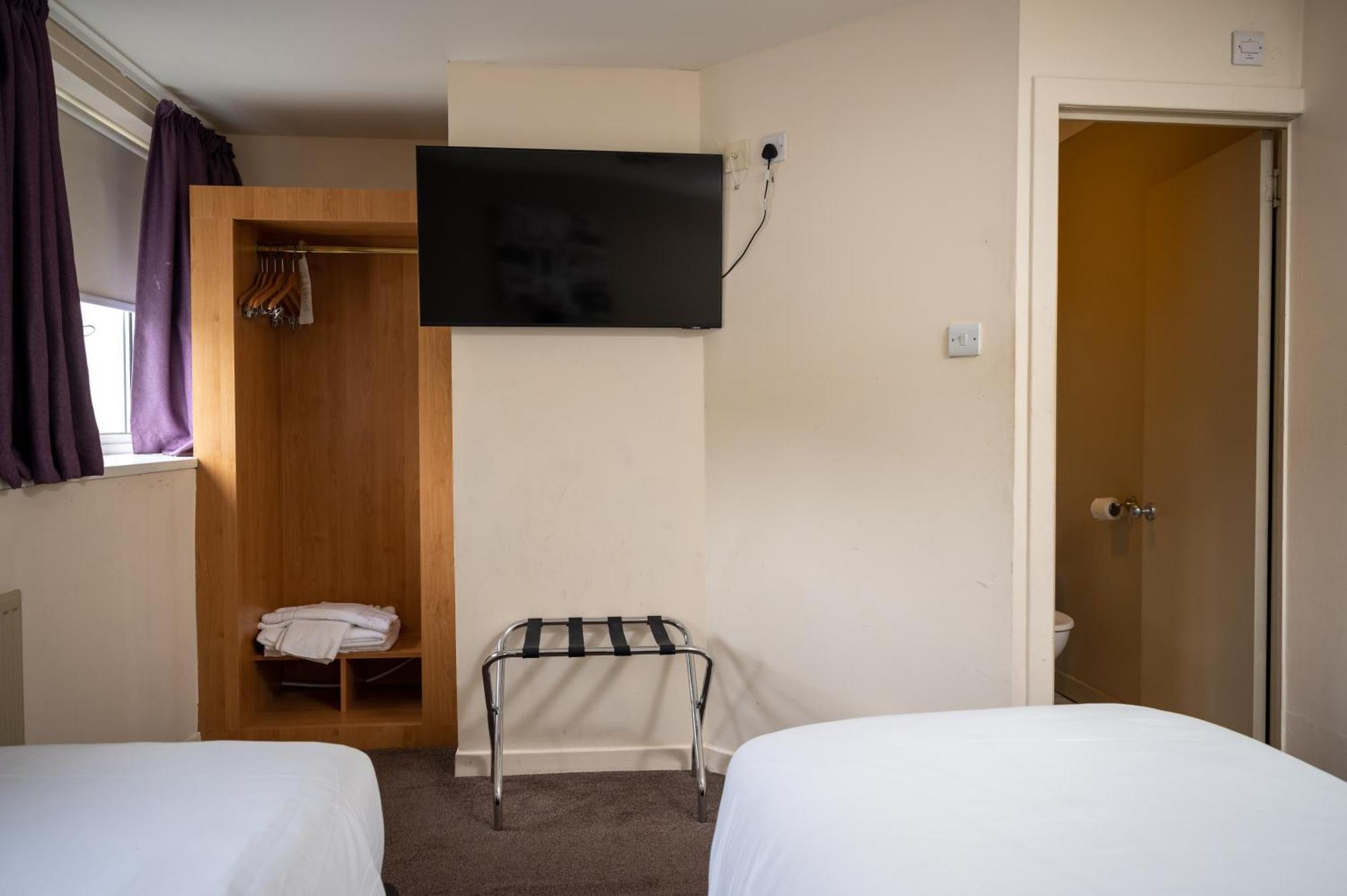 Hotel The Titan Clydebank Exterior foto